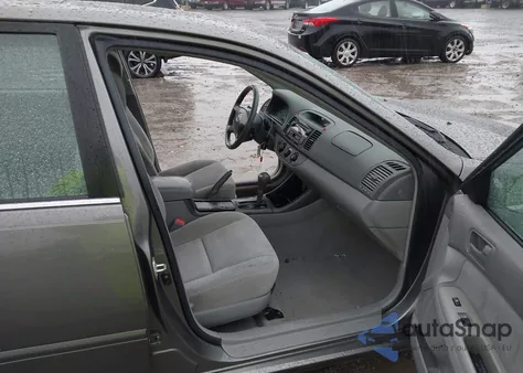 2004 Toyota Camry Le из США, поврежденный, VIN 4T1BE32KX4U934154